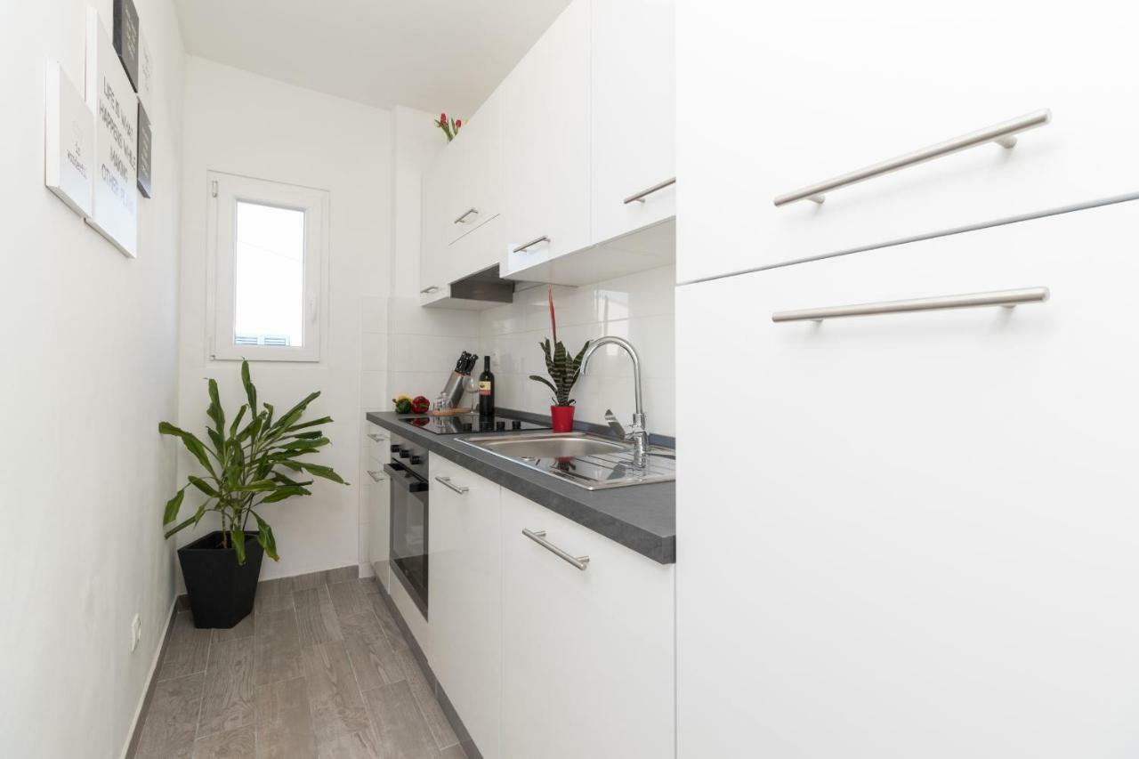 Apartman Roko Petrcane Exterior foto